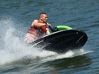 1067_riedmayer-jetski_200